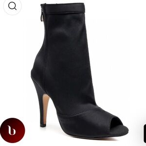 Burju Shabina Size 8